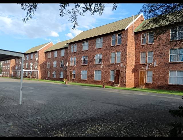 1 BEDROOM APARTMENT FOR SALE IN WILLOWS